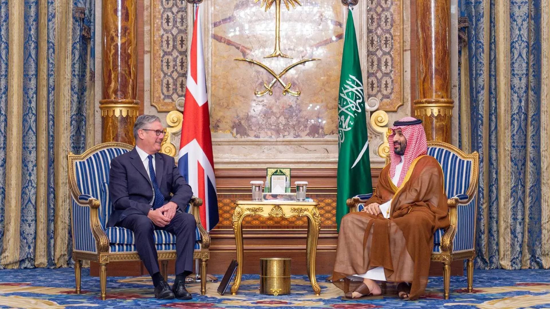 بن سلمان وستارمر يبحثان تداعيات الأوضاع الأمنية والاقتصادية في المنطقة -فيديو