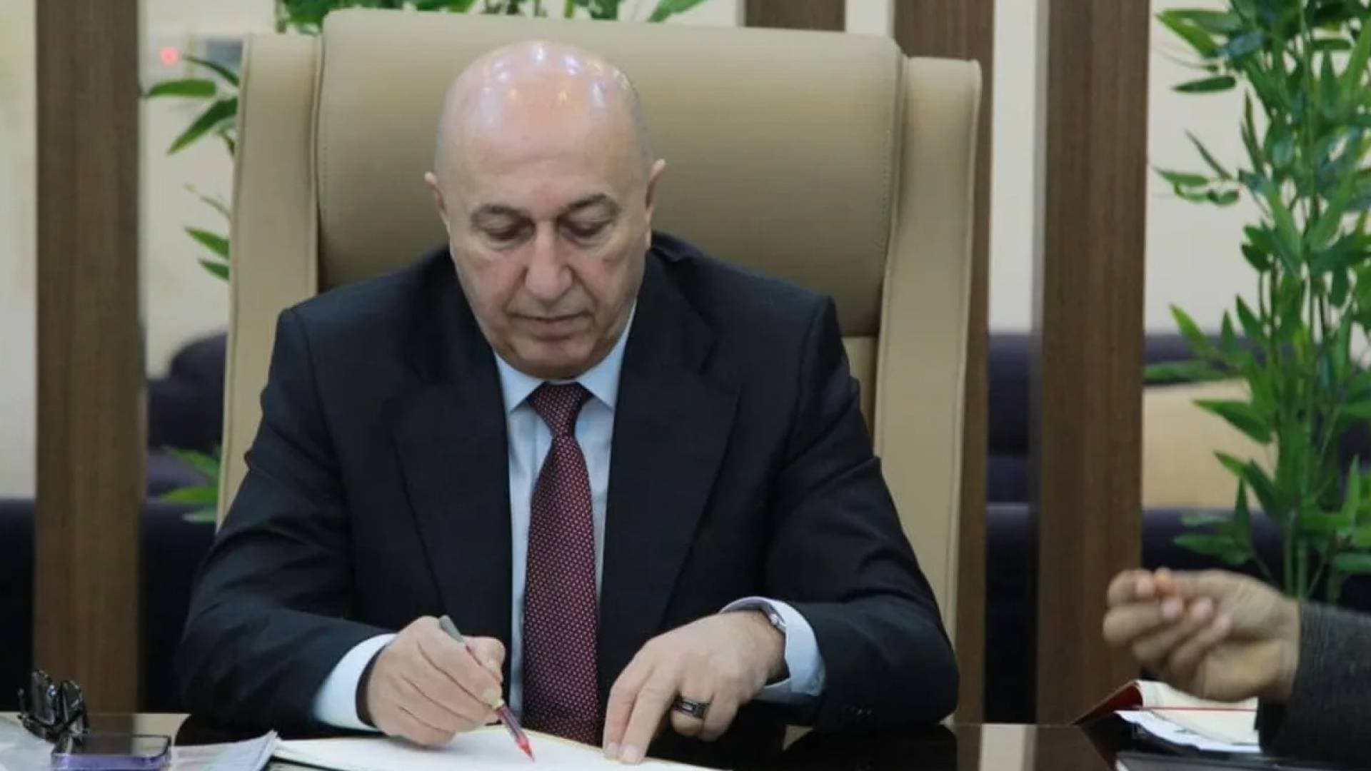 نزار ئاميدي رئيسا للعراق.. نال ثقة برلمان بغداد بـ 227 صوتا خلفا لعبد اللطيف رشيد