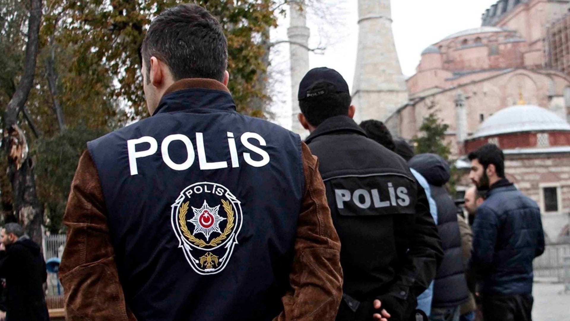 مقتل 4 وإصابة 8 برصاص فتى يبلغ 17 عاما جنوبي تركيا