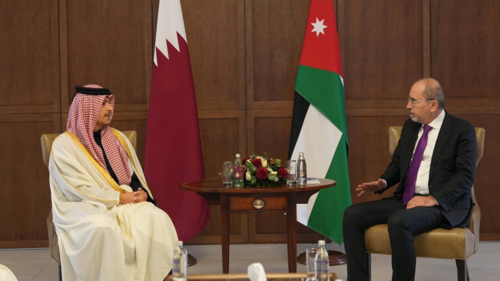 الصفدي ونظيره القطري يبحثان هاتفيا سبل تعزيز العلاقات وتطورات الأوضاع الإقليمية