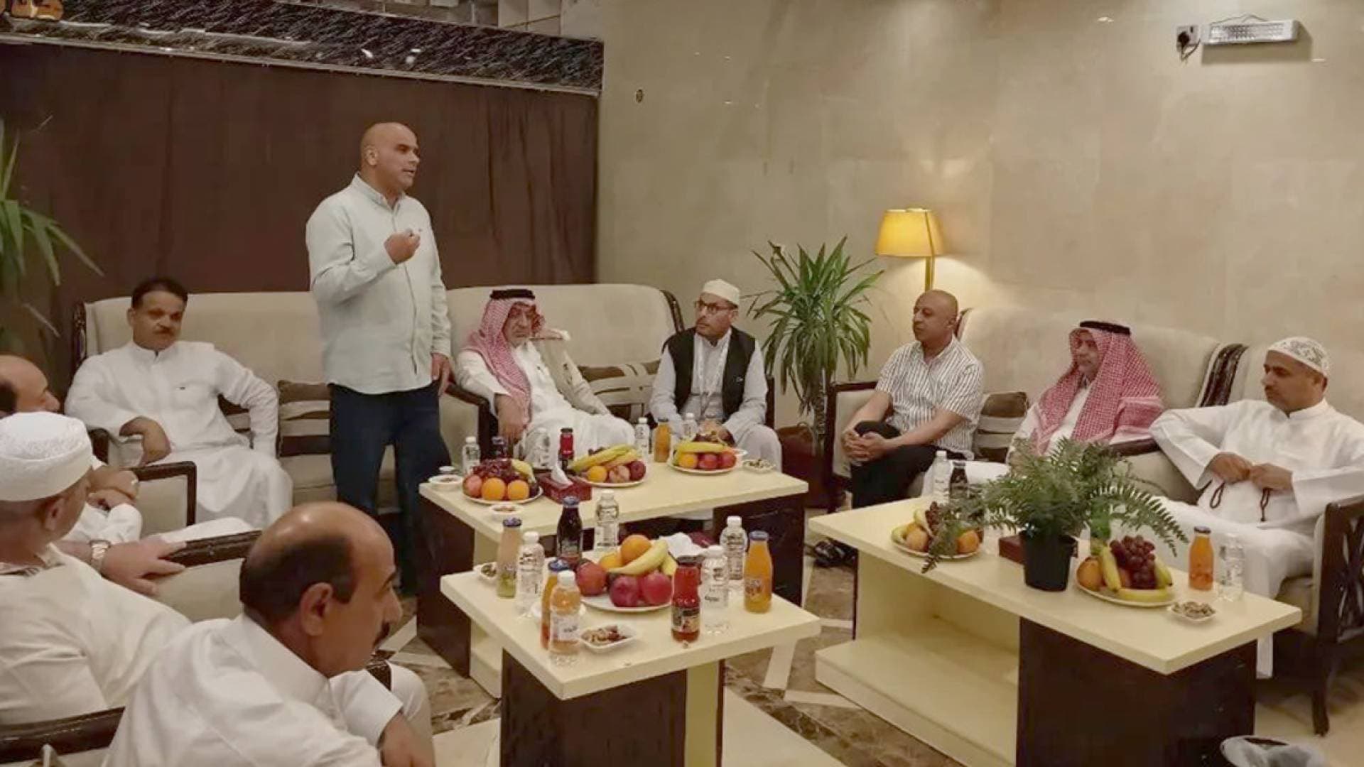 وزير الأوقاف يزور بعثة حج الأمن العام بمقر إقامتها في مكة المكرمة