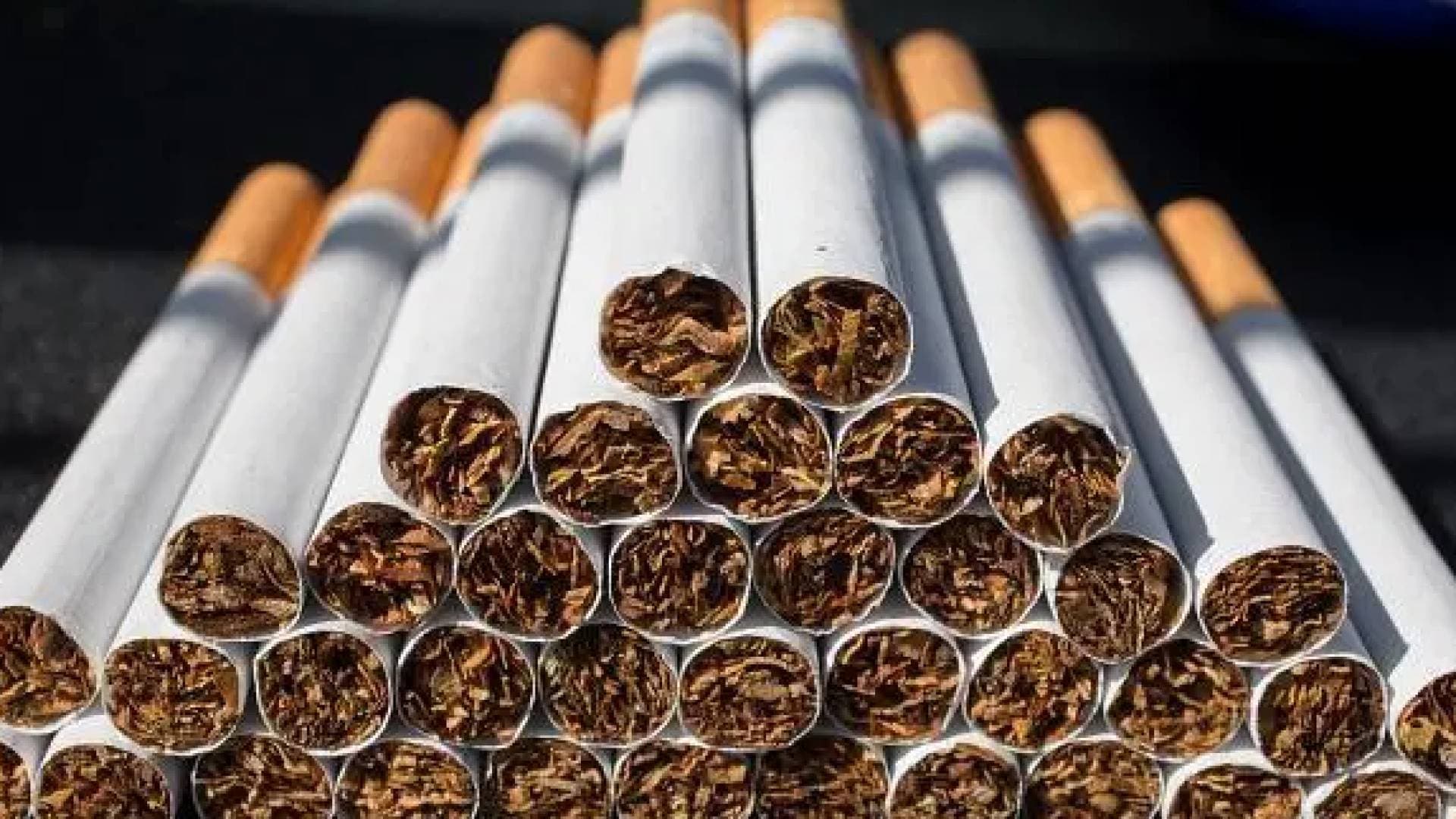 وزارة الصحة تقرر منع عرض منتجات التبغ نهائيا في المحال وإخفاءها خلف ستار أسود