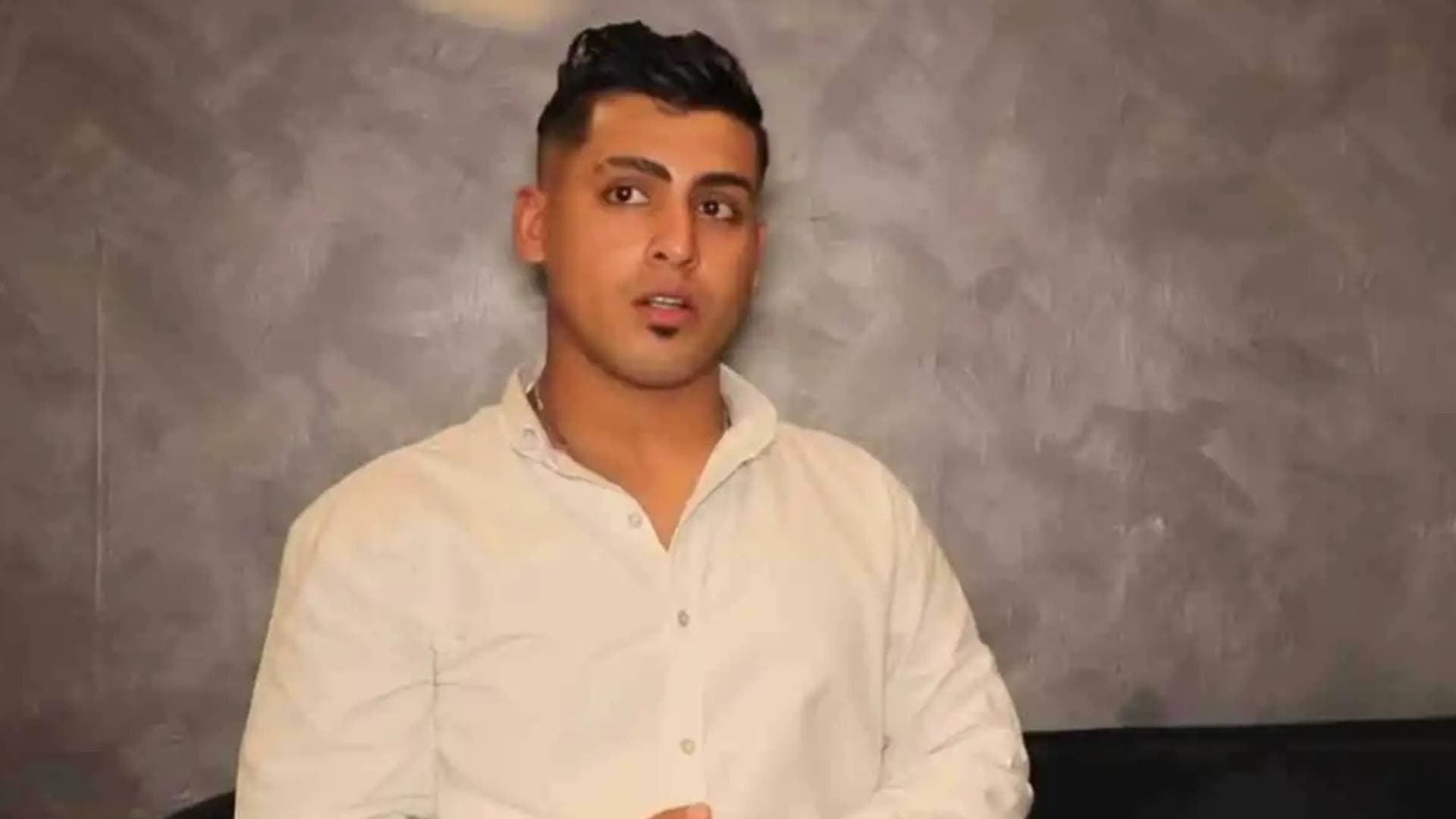 حبس "كروان مشاكل" بعد إدانته بنشره فيديوهات خادشة للحياء