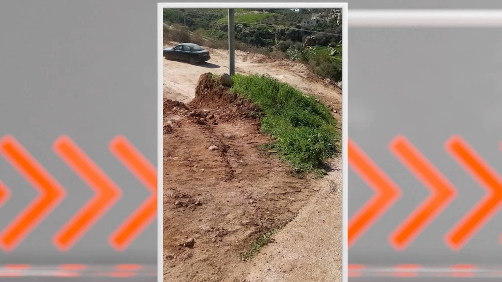 بالفيديو.. مواطن يطالب بنقل عمود كهرباء يشكل عائقا ويناشد الجهات المعنية .. و"الكهرباء الوطنية" توضح آلية النقل
