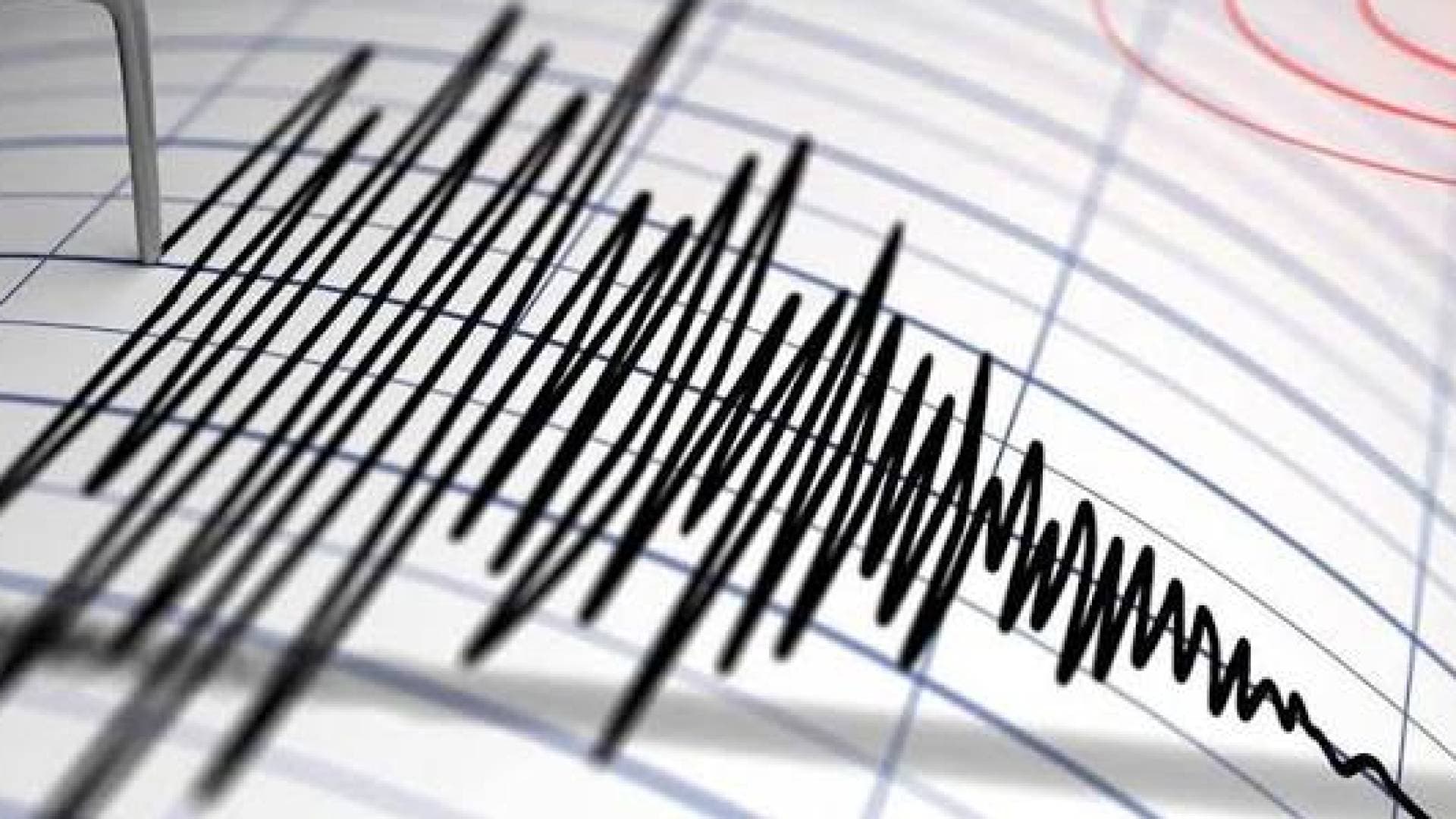 هيئة المسح الجيولوجي الأميركية: زلزال بقوة 6.7 درجات يضرب وسط إندونيسيا