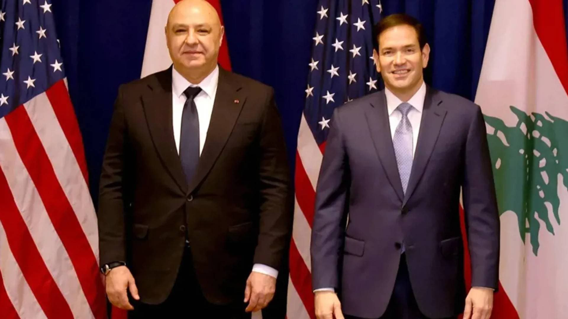 الرئيس اللبناني ووزير الخارجية الأمريكي يبحثان هاتفيا سبل تحقيق وقف إطلاق النار وبسط السيادة اللبنانية