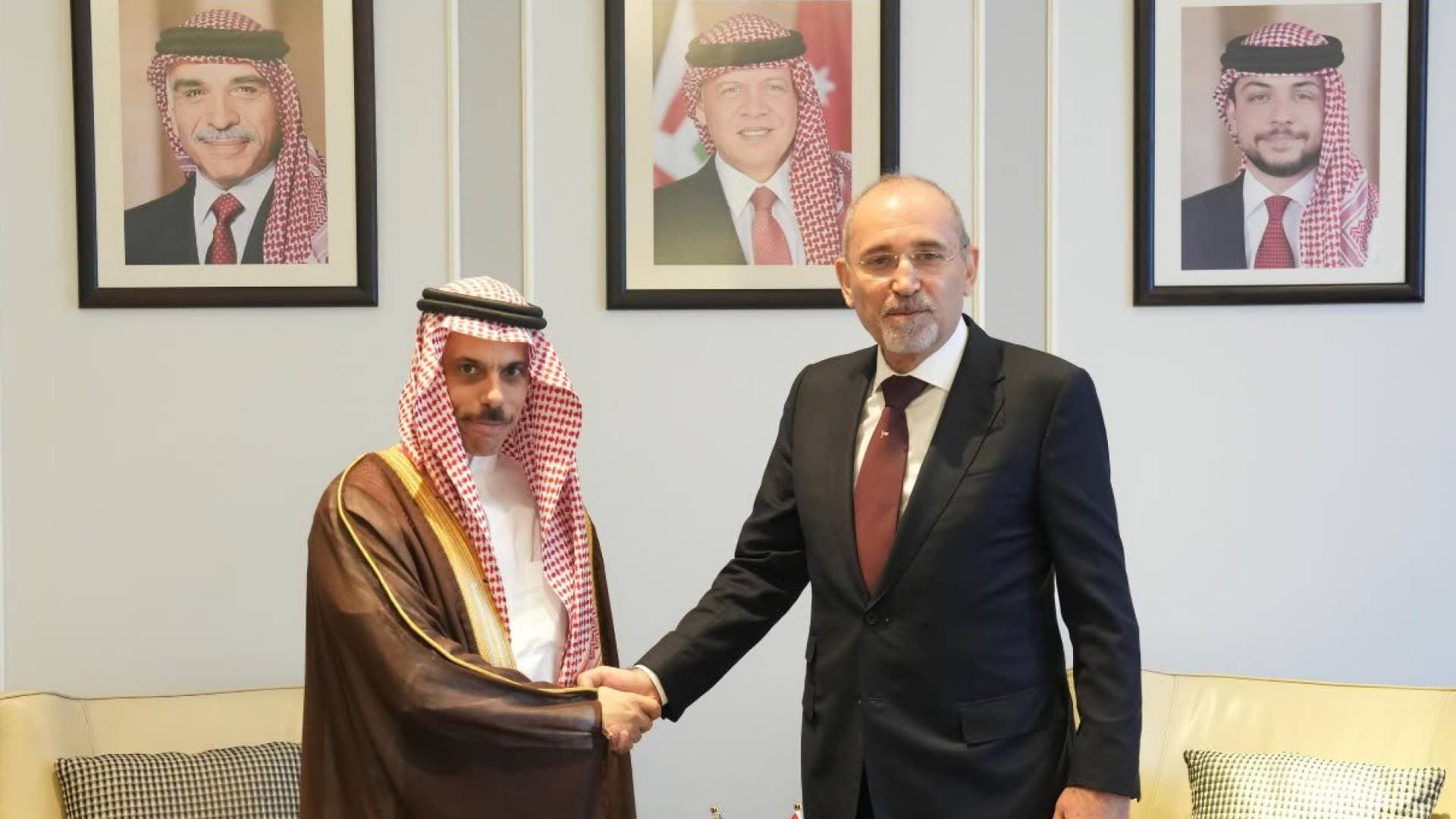 مباحثات أردنية سعودية موسعة في عمان بين الصفدي وبن فرحان