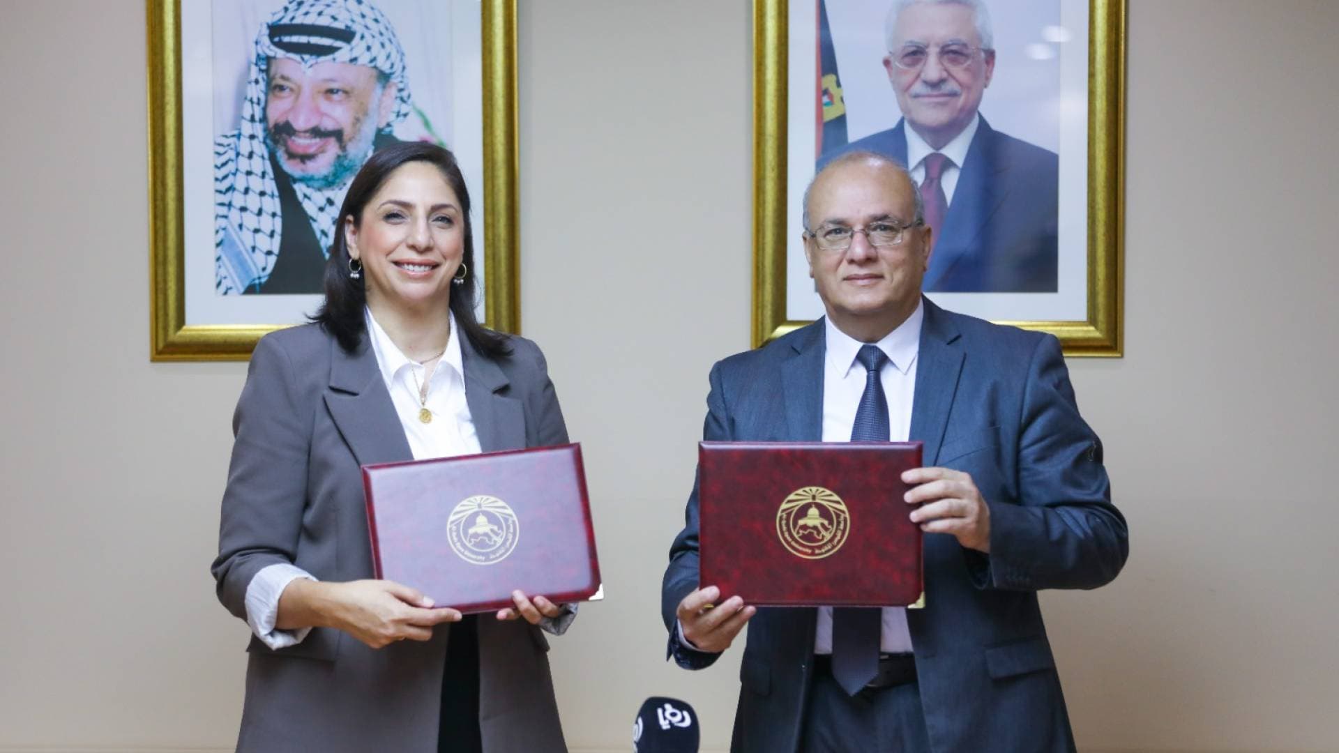 أكاديمية رؤيا وجامعة القدس المفتوحة تطلقان شراكة استراتيجية لإعداد جيل جديد من الإعلاميين الرقميين - فيديو