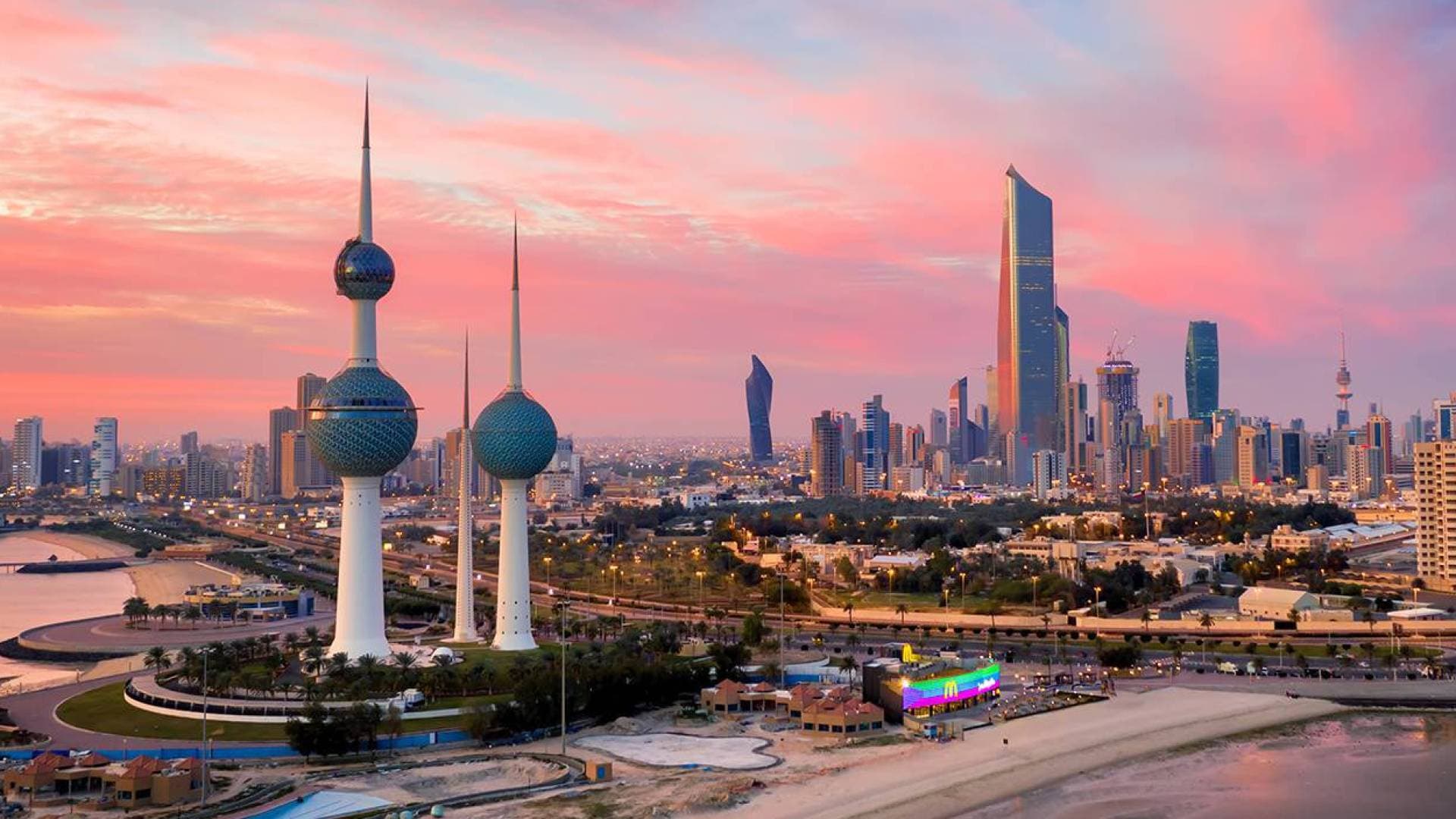 بعد إغلاق دام 3 أشهر: واشنطن تستأنف عمل سفارتها في الكويت بحضور ماركو روبيو
