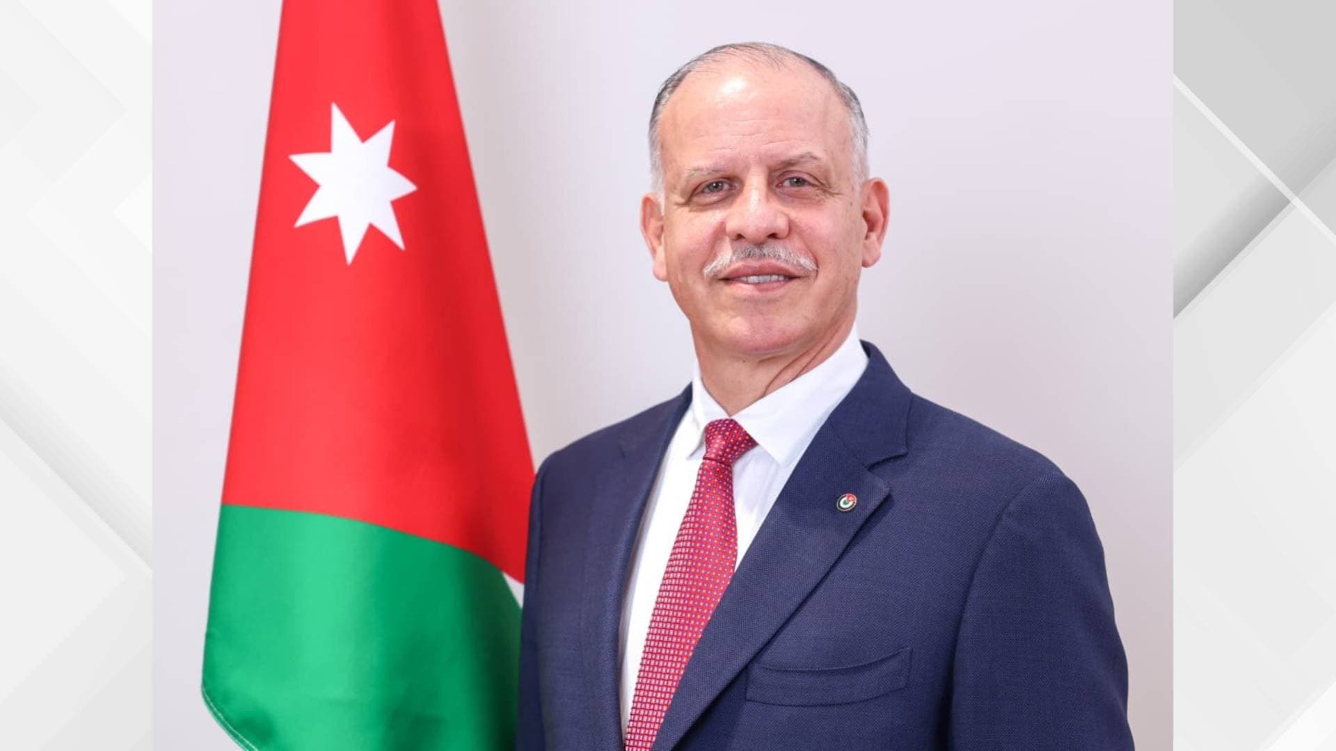 الأمير فيصل بن الحسين يؤدي اليمين الدستورية نائبا للملك