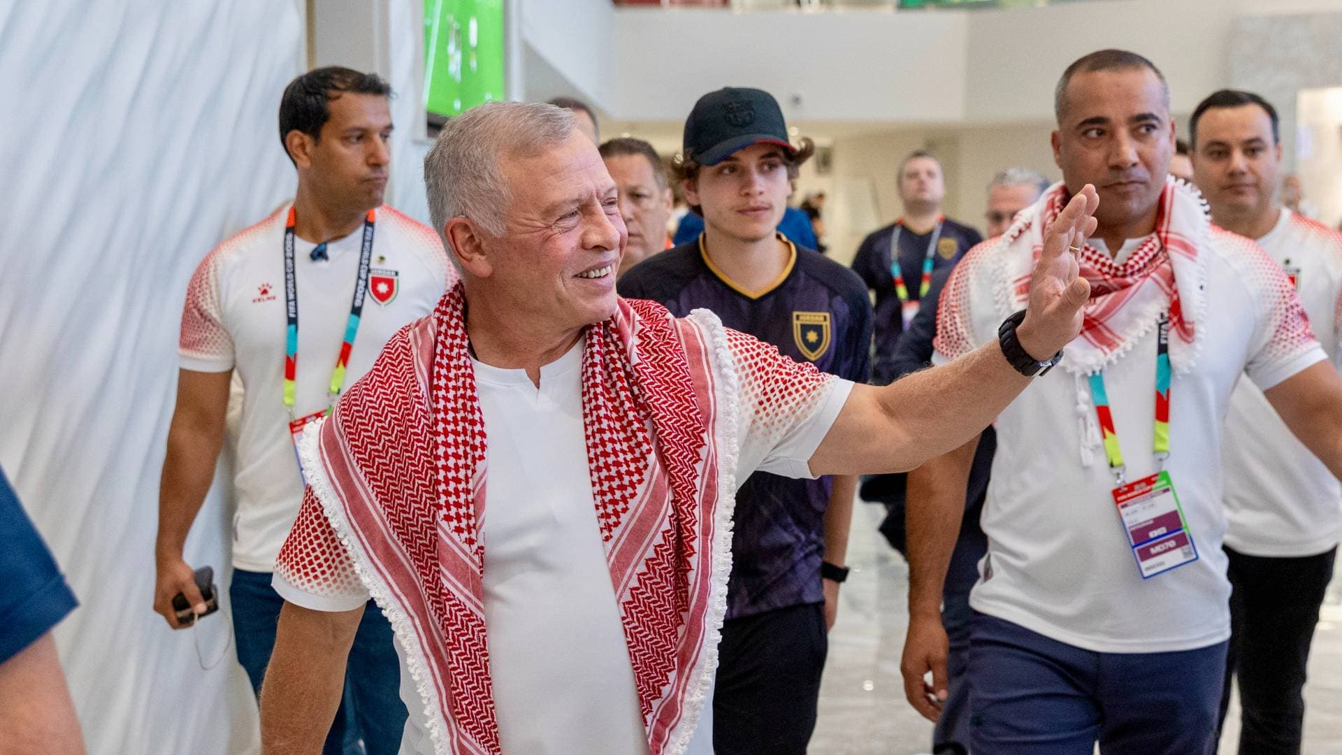 الملك وولي العهد يتابعان مباراة النشامى والأرجنتين في كأس العالم