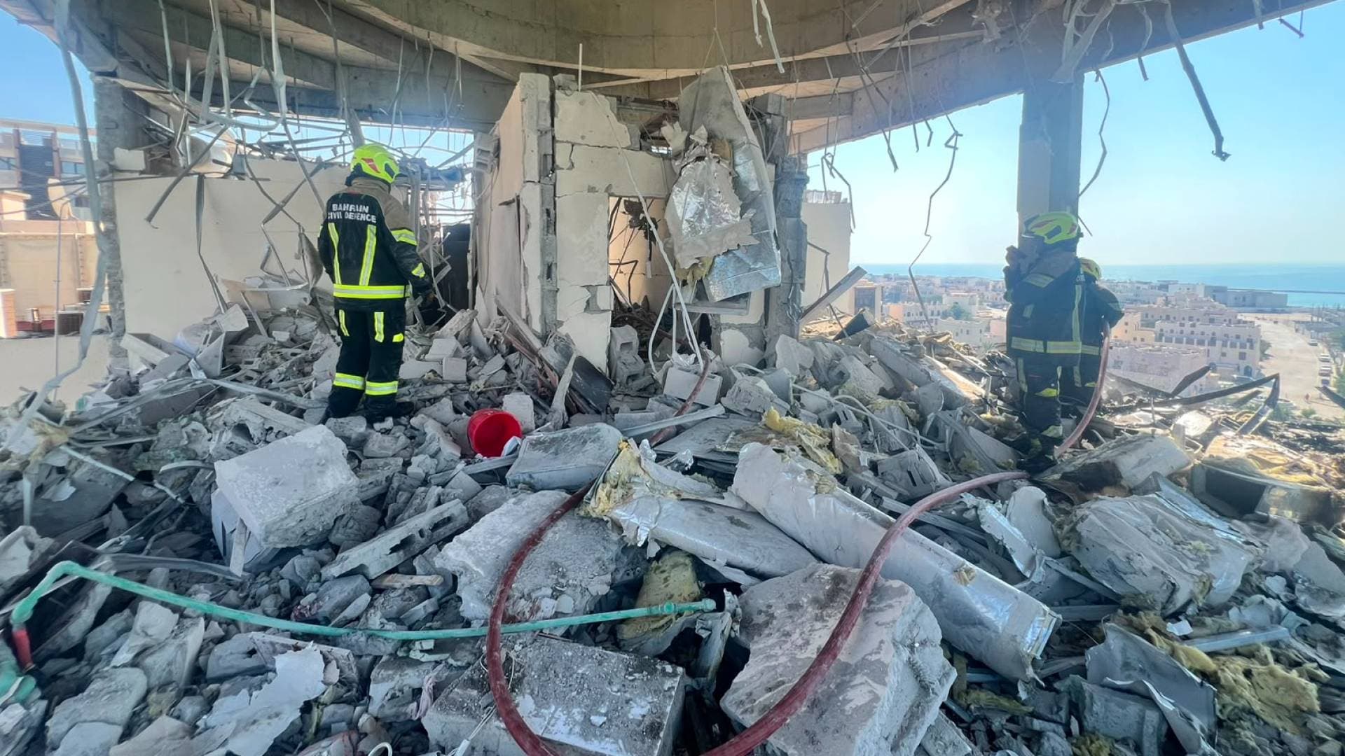 الداخلية البحرينية: وقوع أضرار مادية بمبنى سكني في المحرق جراء الهجوم الإيراني
