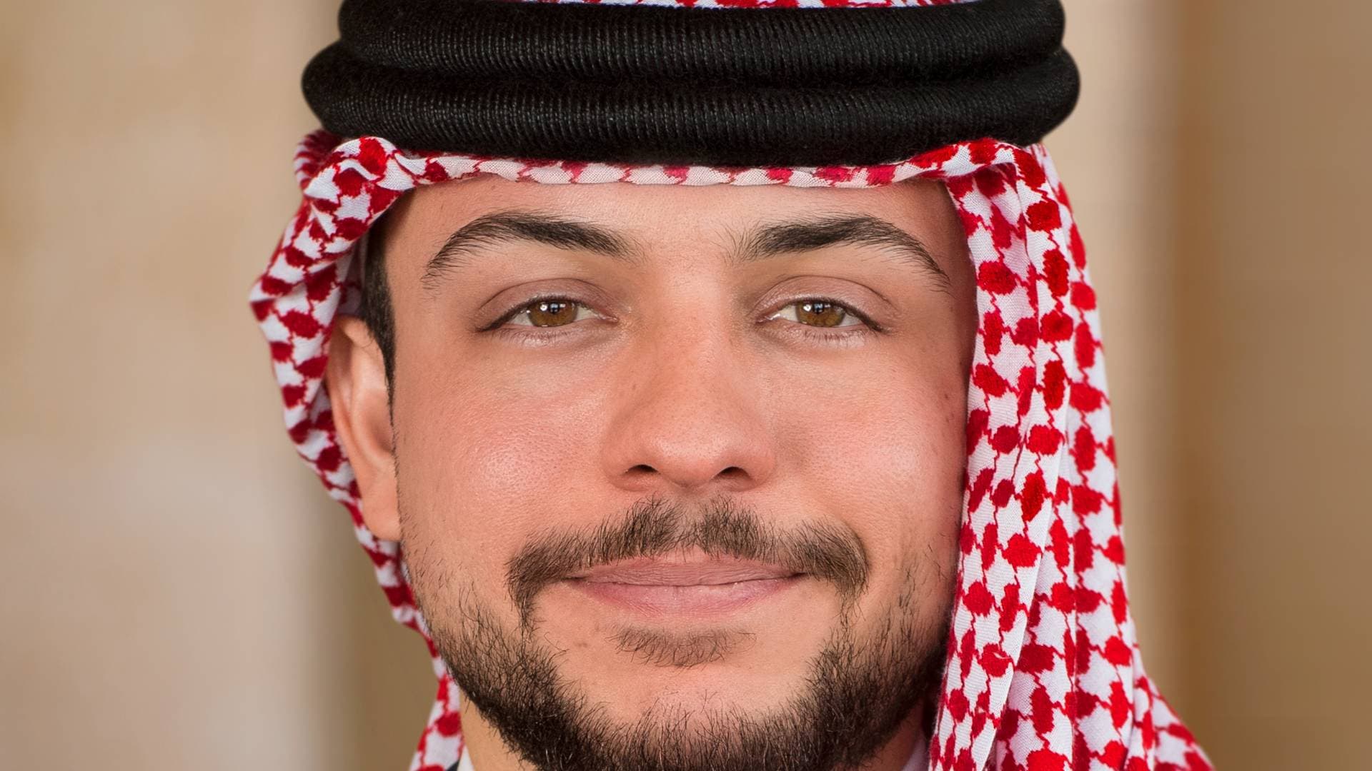 المومني يهنئ ولي العهد: نحتفل بأمير الشباب وبمستقبل الأردن الزاهر