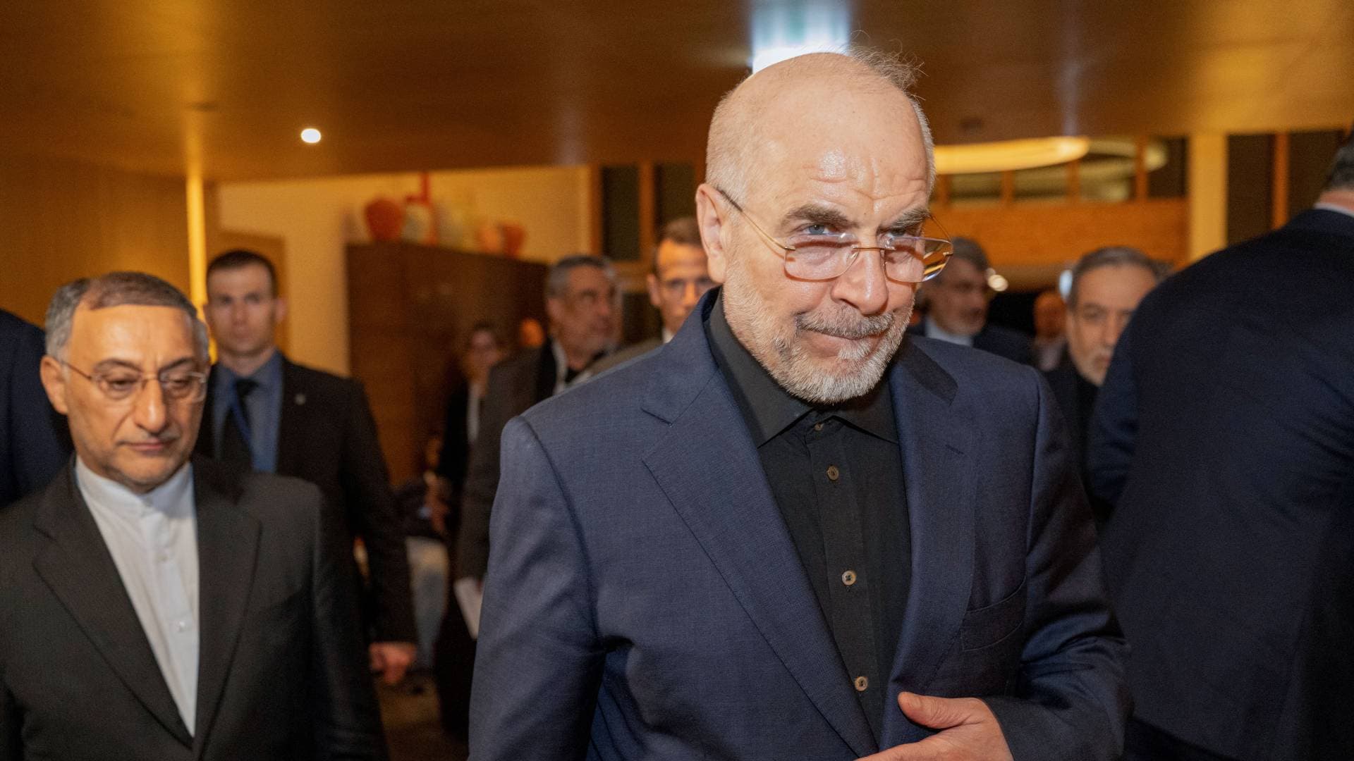 رئيس البرلمان الإيراني: صدرنا أكثر من 40 مليون برميل نفط منذ توقيع مذكرة التفاهم