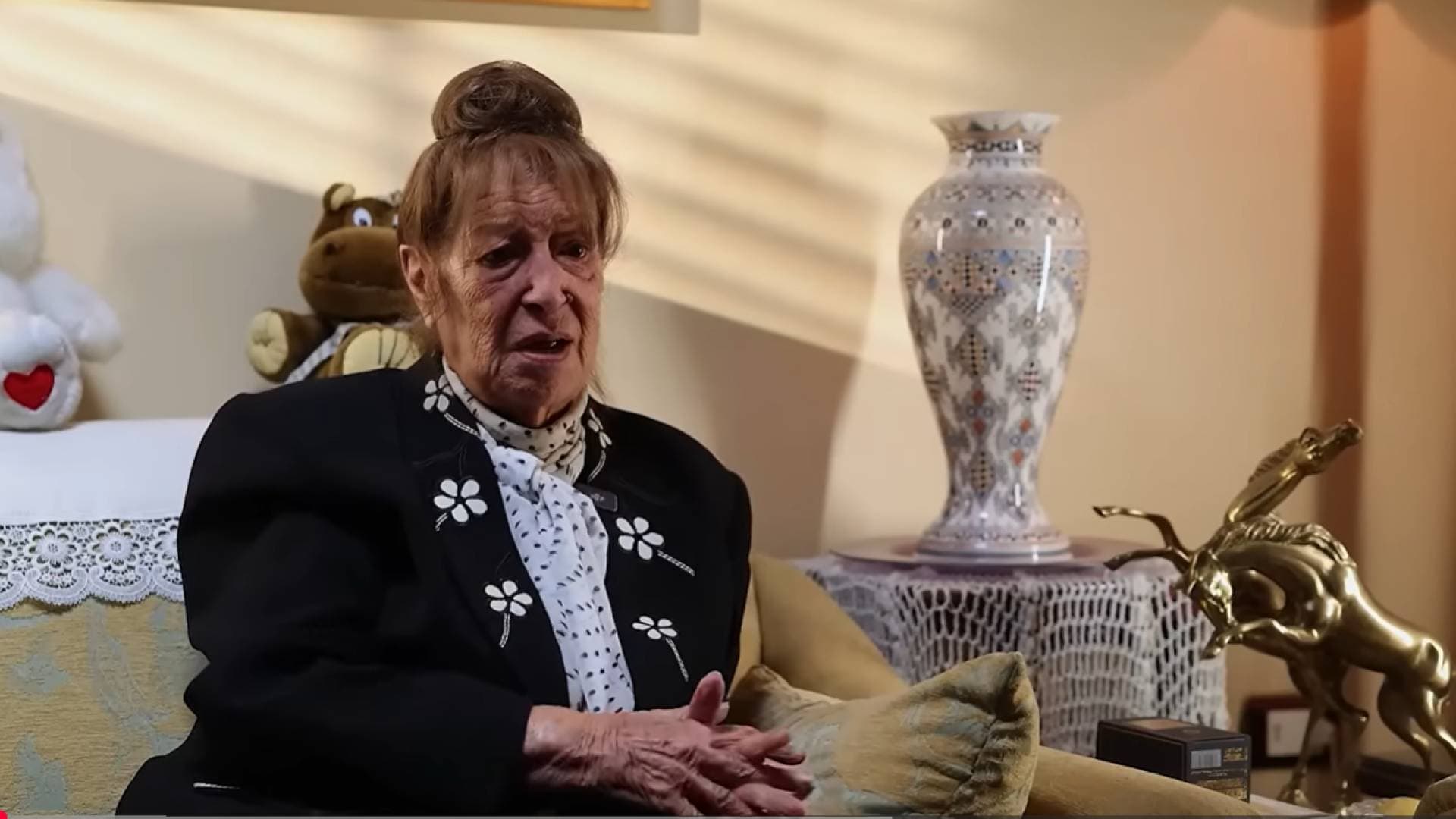 وزارة الداخلية السورية تعلن كشف ملابسات سرقة منزل الفنانة منى واصف