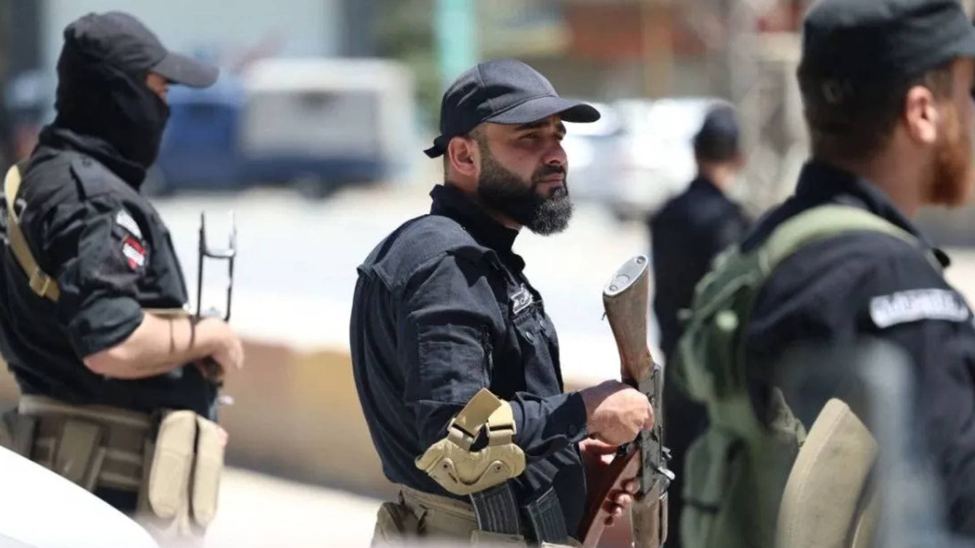 إصابات في صفوف الأمن السوري إثر هجوم مسلح على حاجز بريف دمشق
