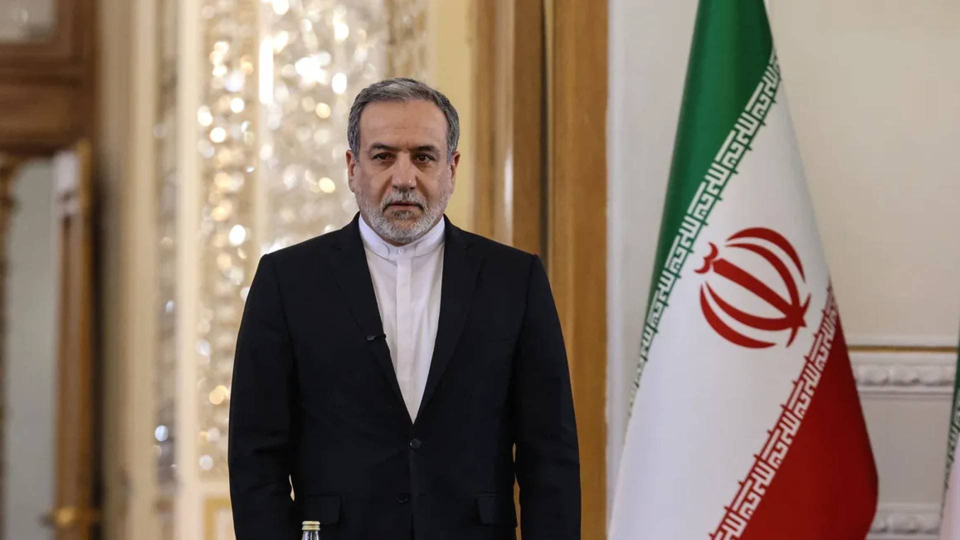 وزير الخارجية الإيراني يحدد شروط طهران لبدء مفاوضات الاتفاق النهائي مع واشنطن