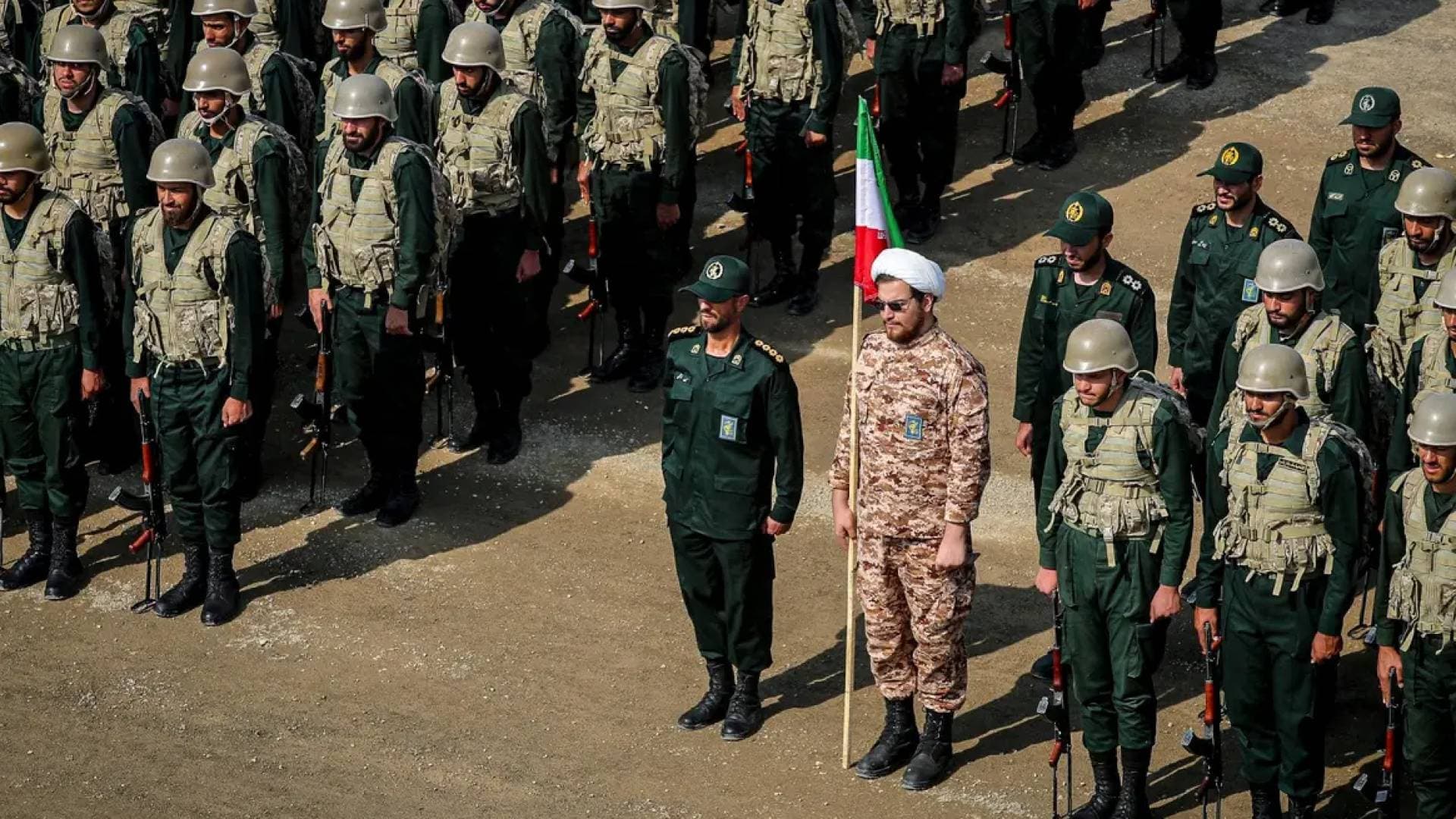 الحرس الثوري الإيراني يتوعد بالرد على الضربات الأمريكية على إيران