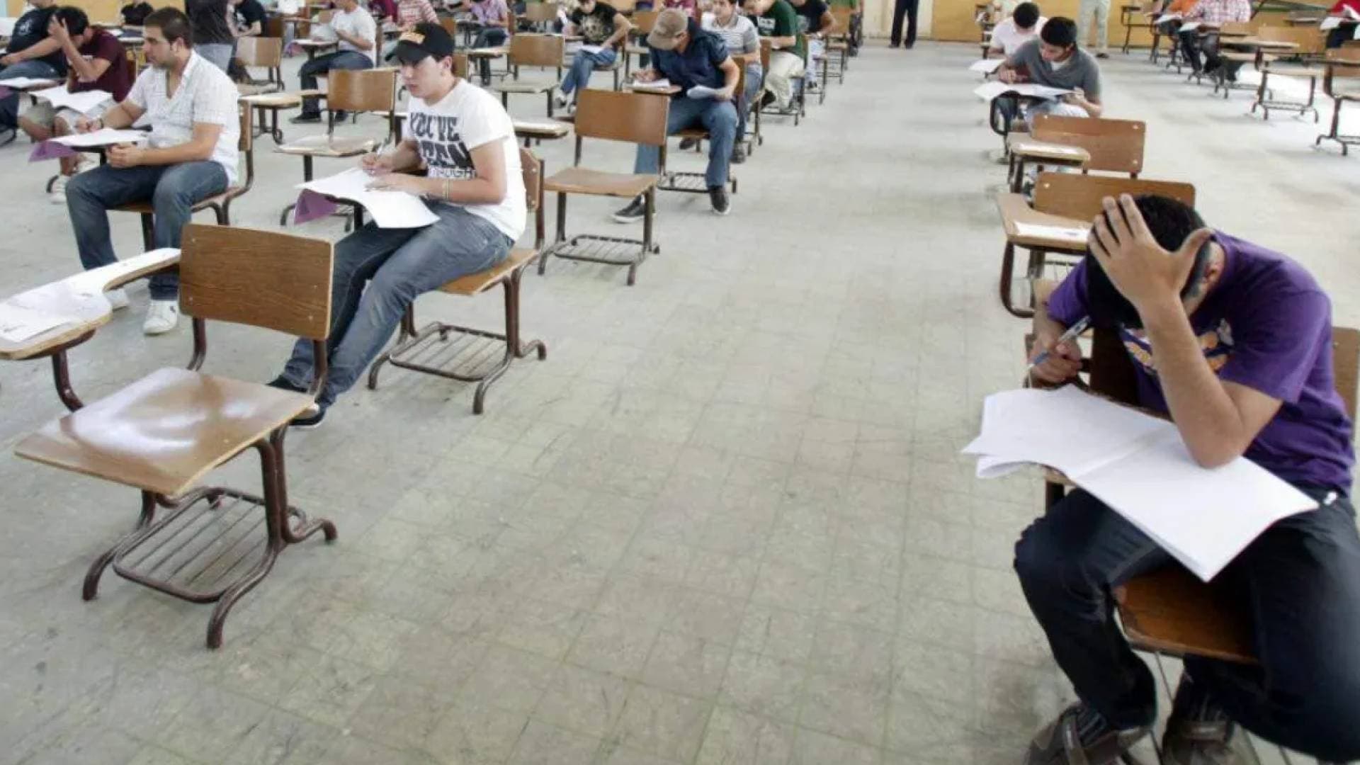 شكاوى من العبء المالي والنفسي لنظام "توجيهي السنتين" في الأردن ومطالب بتخفيف الأحمال