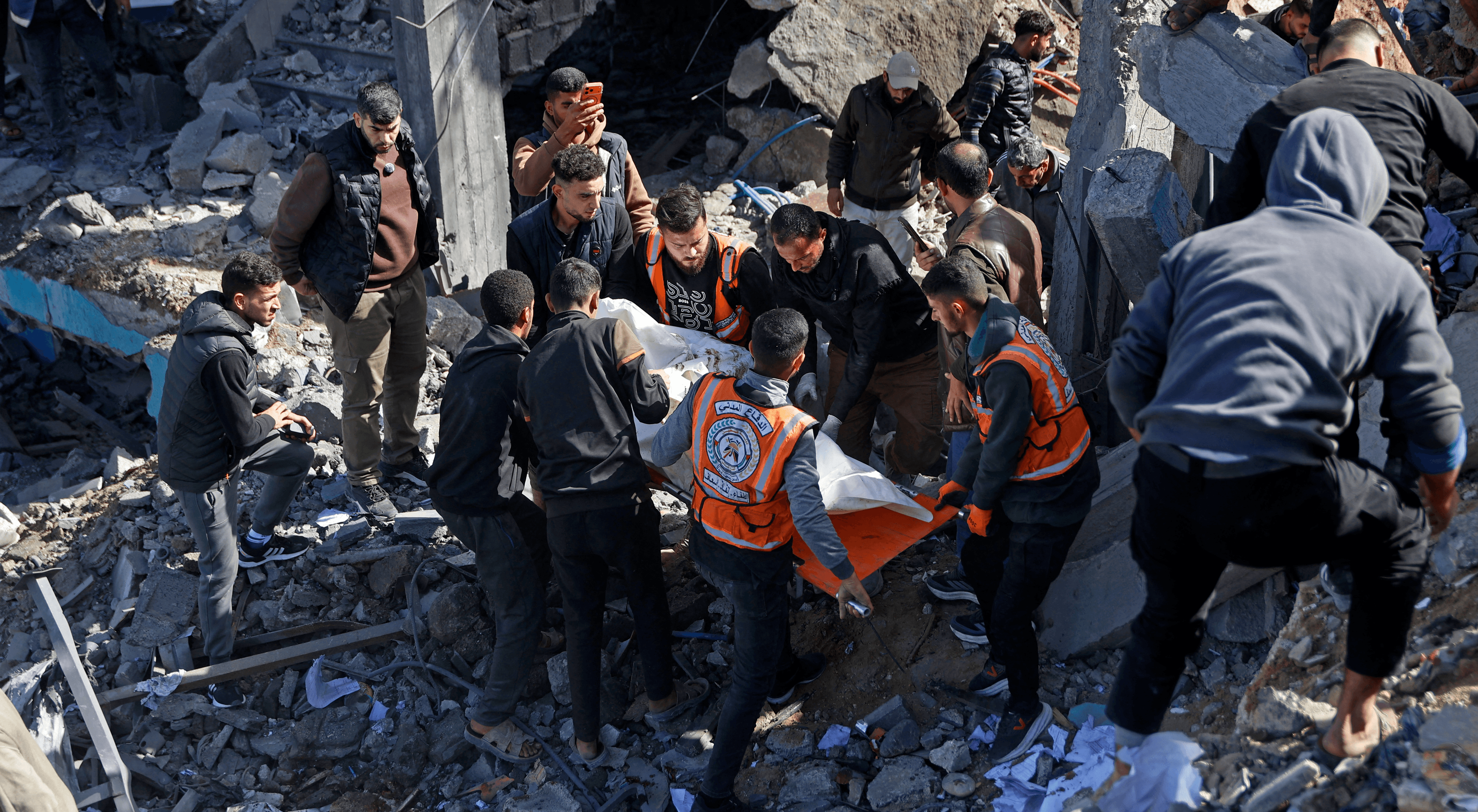 غزة تحت القصف.. 10 شهداء بينهم 3 أطفال في غارات للاحتلال على مناطق متفرقة بالقطاع