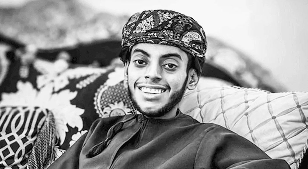 وفاة صانع المحتوى الرياضي العماني فياض الكندي بعد صراع مع المرض