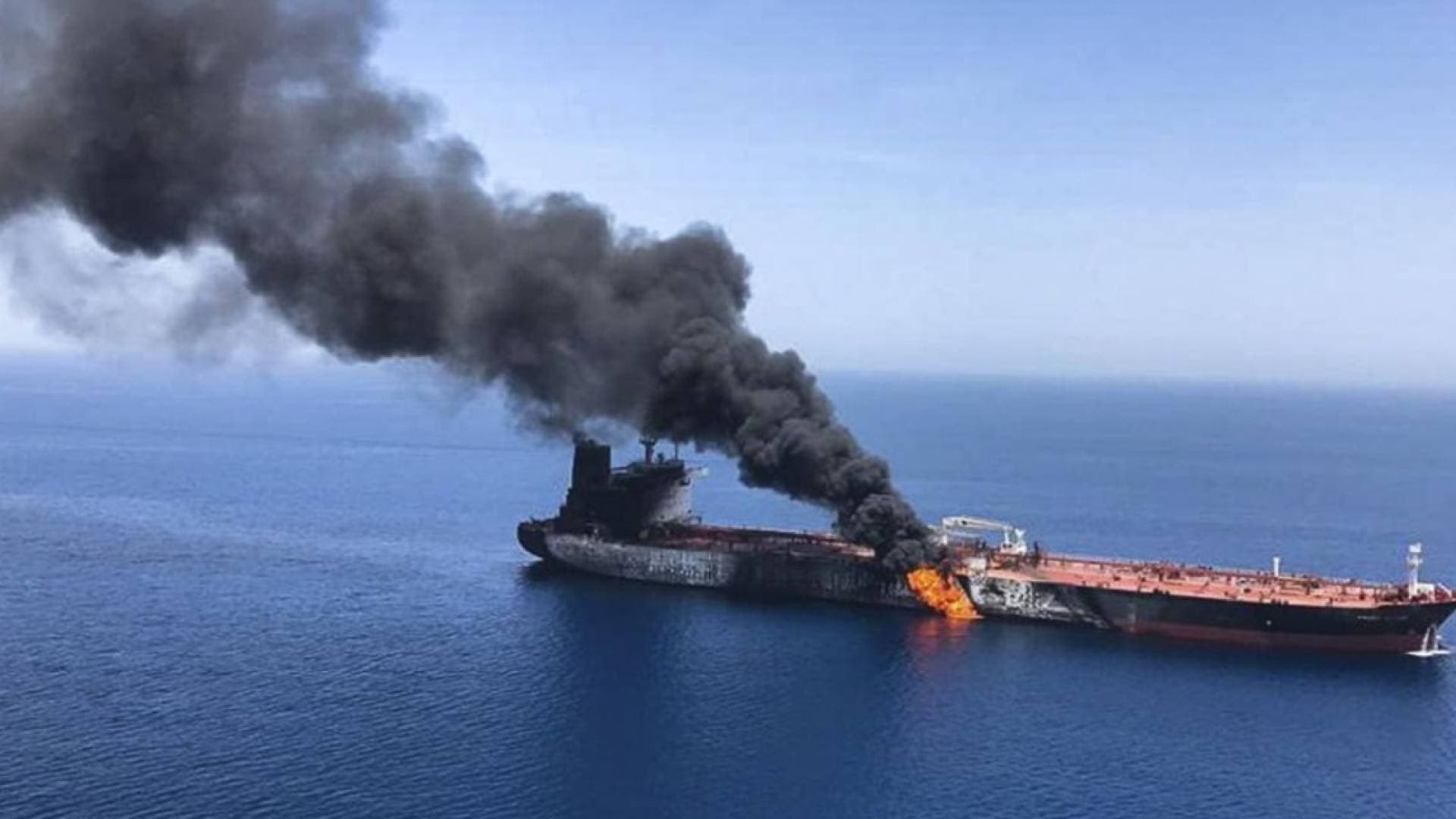 الحرس الثوري الإيراني يعلن استهداف ناقلتي نفط في هرمز وضرب ثالثة بالبحر الأسود