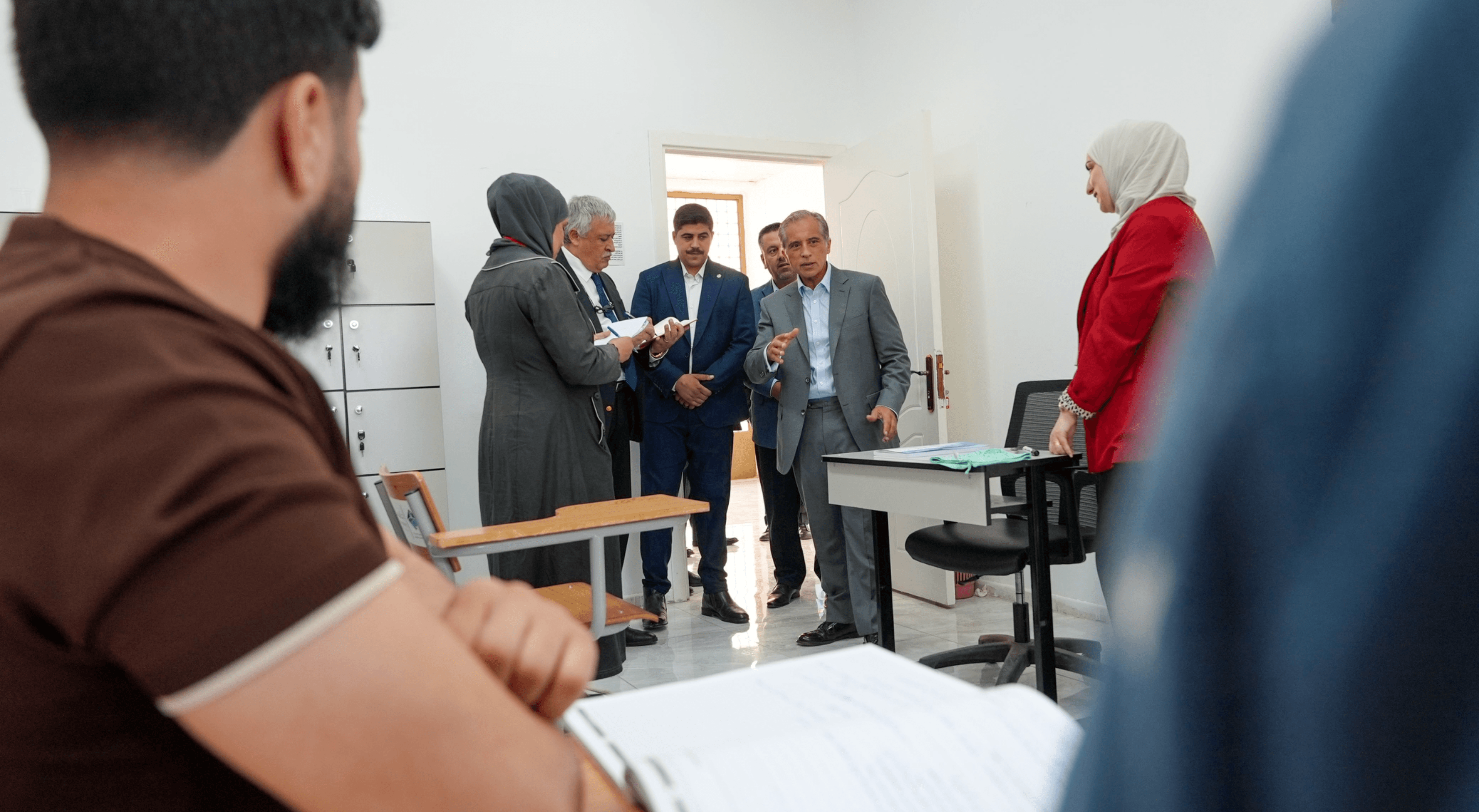 رئيس الوزراء يتفقد مشروع قرية جرش السياحية البيئية ويوجه بتحديث معهد تدريب مهني الرمثا