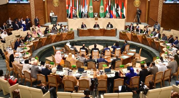 البرلمان العربي يدين هجوم الحوثيين على سفينة سعودية ويحذر من تهديدات باب المندب
