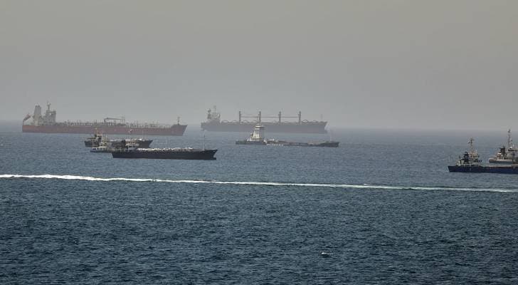 الجيش الأمريكي يطلق النار على ناقلة نفط إيرانية: عطلنا الناقلة بعدما حاول الطاقم خرق الحصار أربع مرات