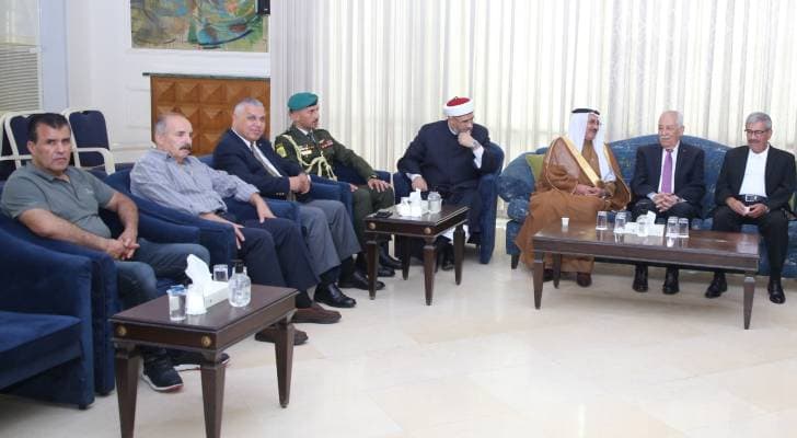 مندوبا عن الملك وولي العهد.. العيسوي يعزي بوفاة الإعلامي سلطان الحطاب